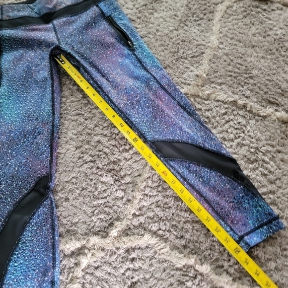 Lululemon Inspire Tight II 8 - Picture 8 of 14